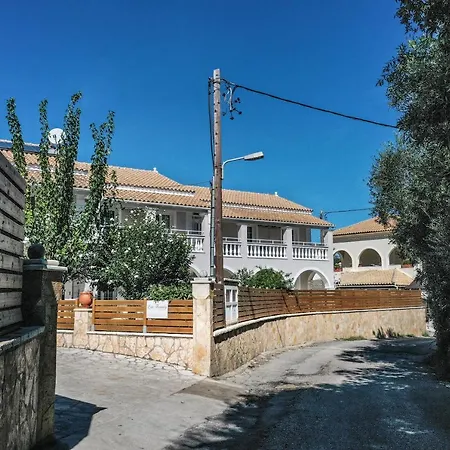 Lea Family Apartamento Kassiopi